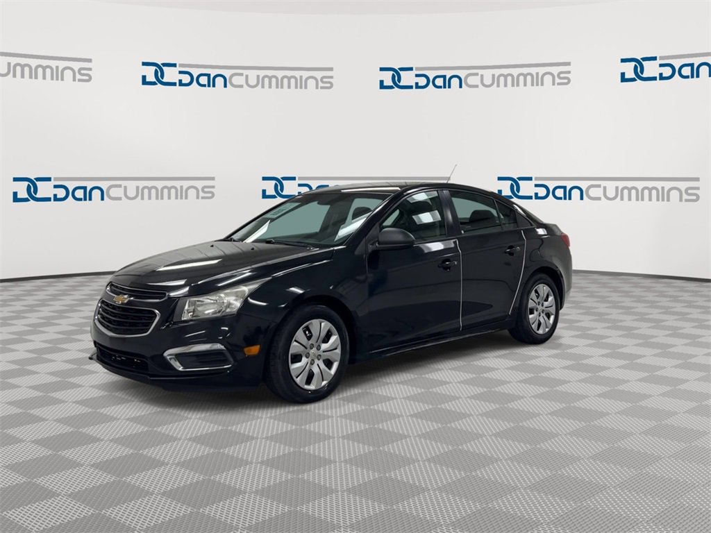 Used 2015 Chevrolet Cruze LS image 4