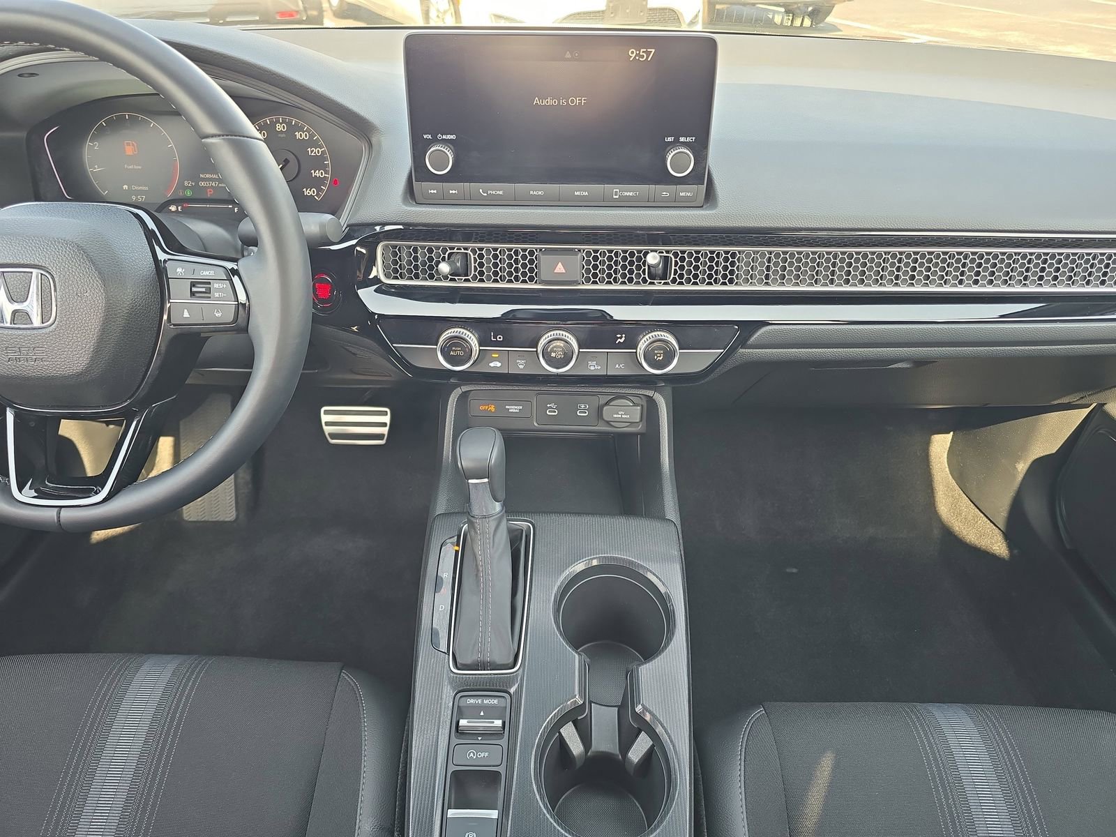 Used 2025 Honda Civic Sport image 11