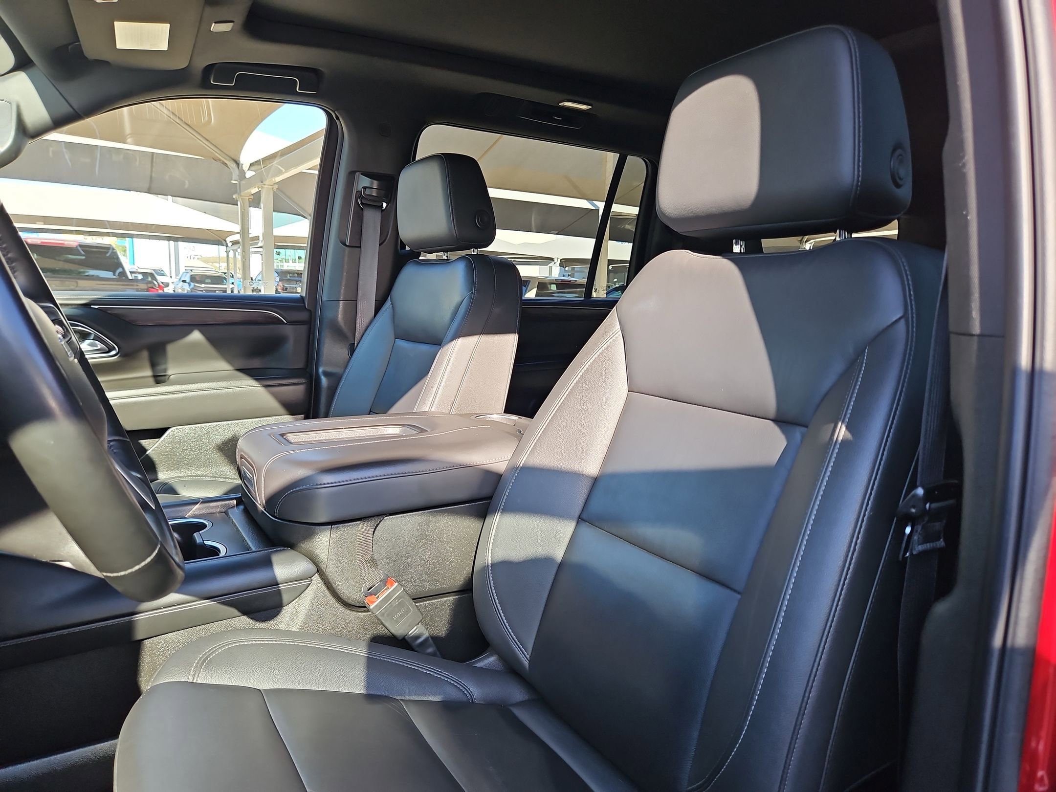 Certified 2024 Chevrolet Suburban Z71 w/ Luxury Package image 13