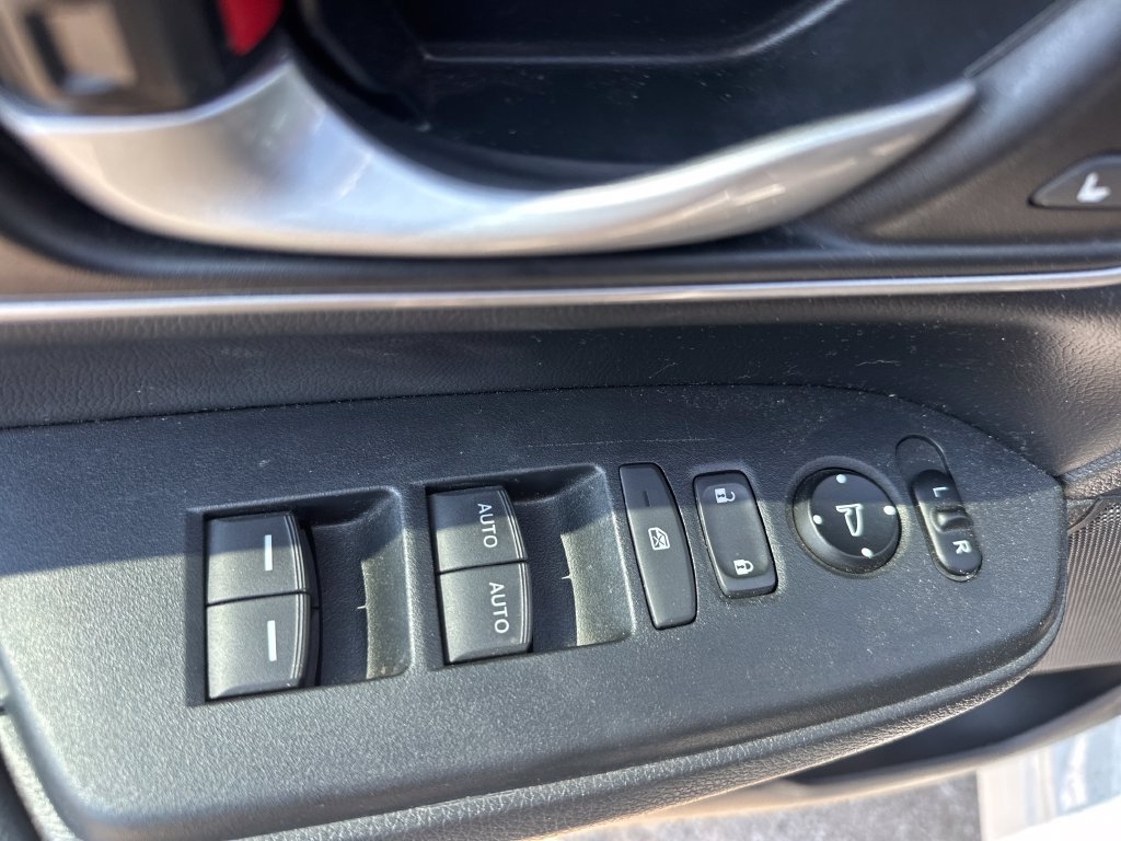 Used 2020 Honda CR-V EX-L image 40