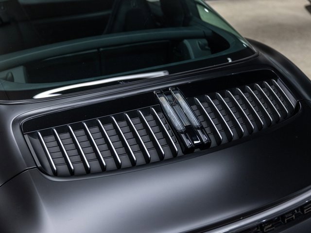 Used 2024 Porsche 911 Targa 4S w/ Premium Package image 18