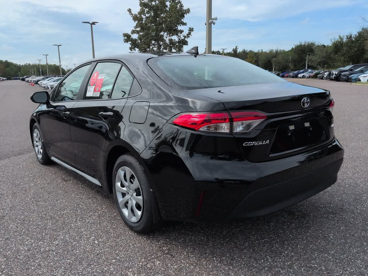 New 2027 Toyota Corolla LE FWD image 4
