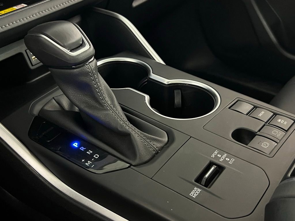 Used 2024 Toyota Highlander XLE image 36