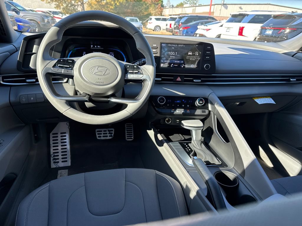 New 2026 Hyundai Elantra Sport image 13