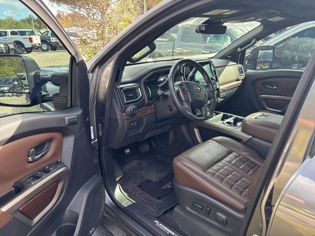 Used 2023 Nissan Titan Platinum Reserve w/ Moonroof Package image 10
