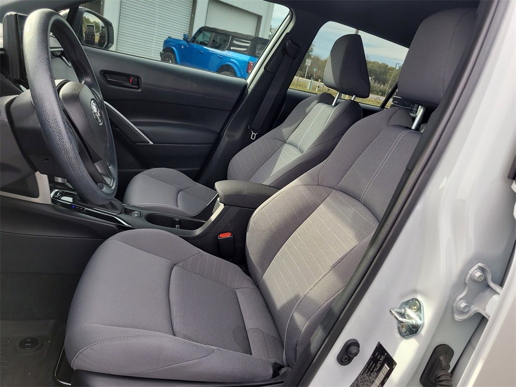 Used 2025 Toyota Corolla Cross AWD Hybrid image 15