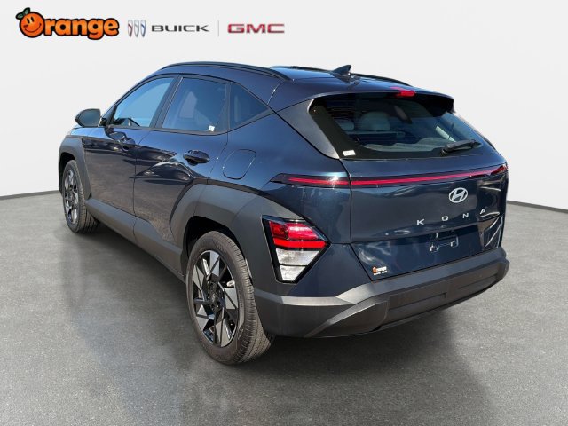 Used 2025 Hyundai Kona SEL FWD image 5