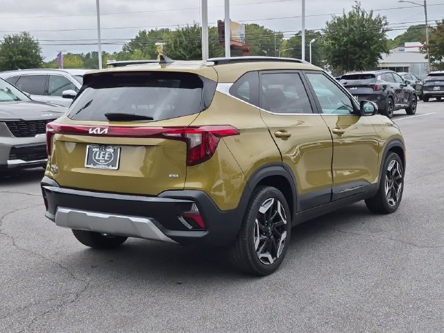 Used 2024 Kia Seltos SX w/ SX Sunroof Package AWD/4WD image 3