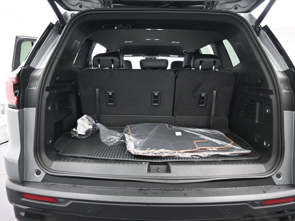 New 2026 GMC Acadia AT4 w/ LPO, Adventure Package AWD/4WD image 24