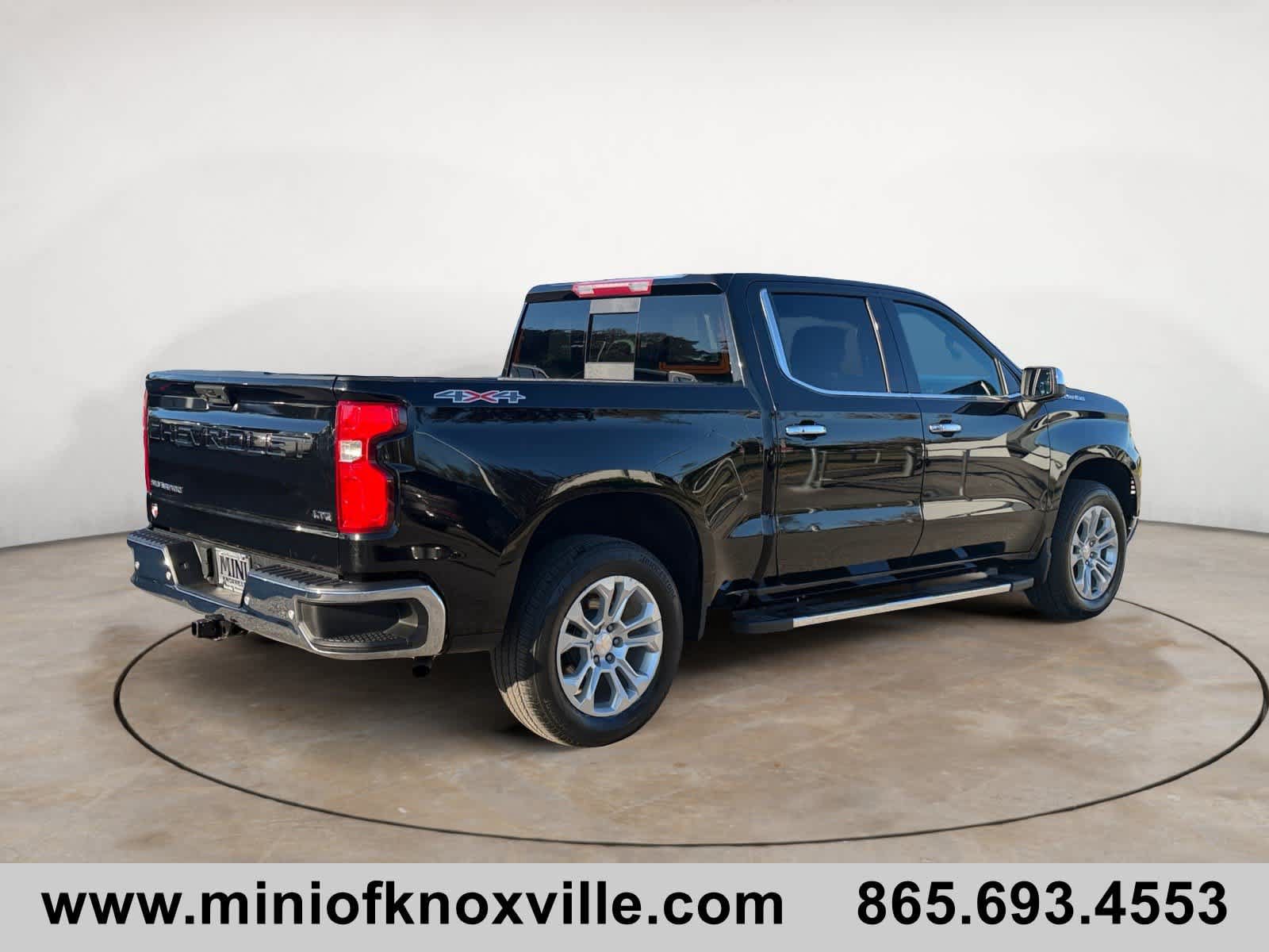Used 2023 Chevrolet Silverado 1500 LTZ w/ LTZ Convenience Package II AWD/4WD image 3
