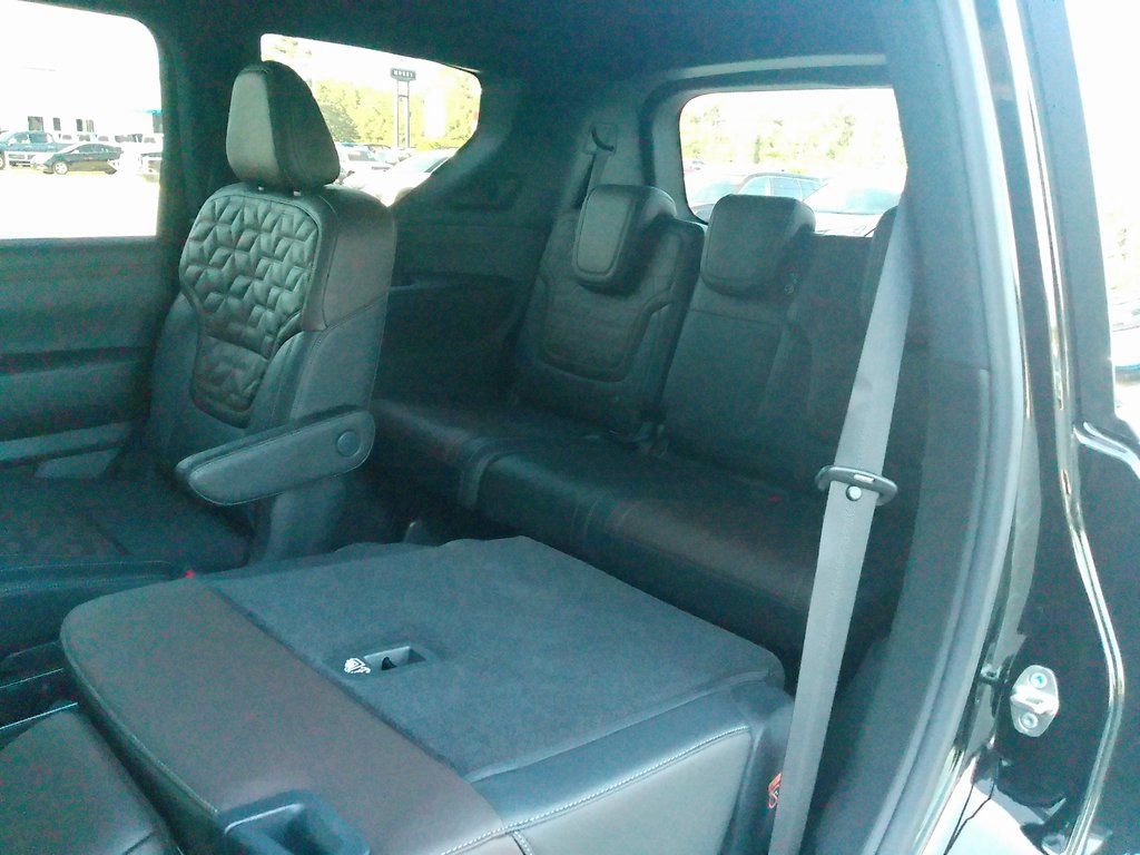 New 2026 Nissan Armada Platinum Reserve image 35