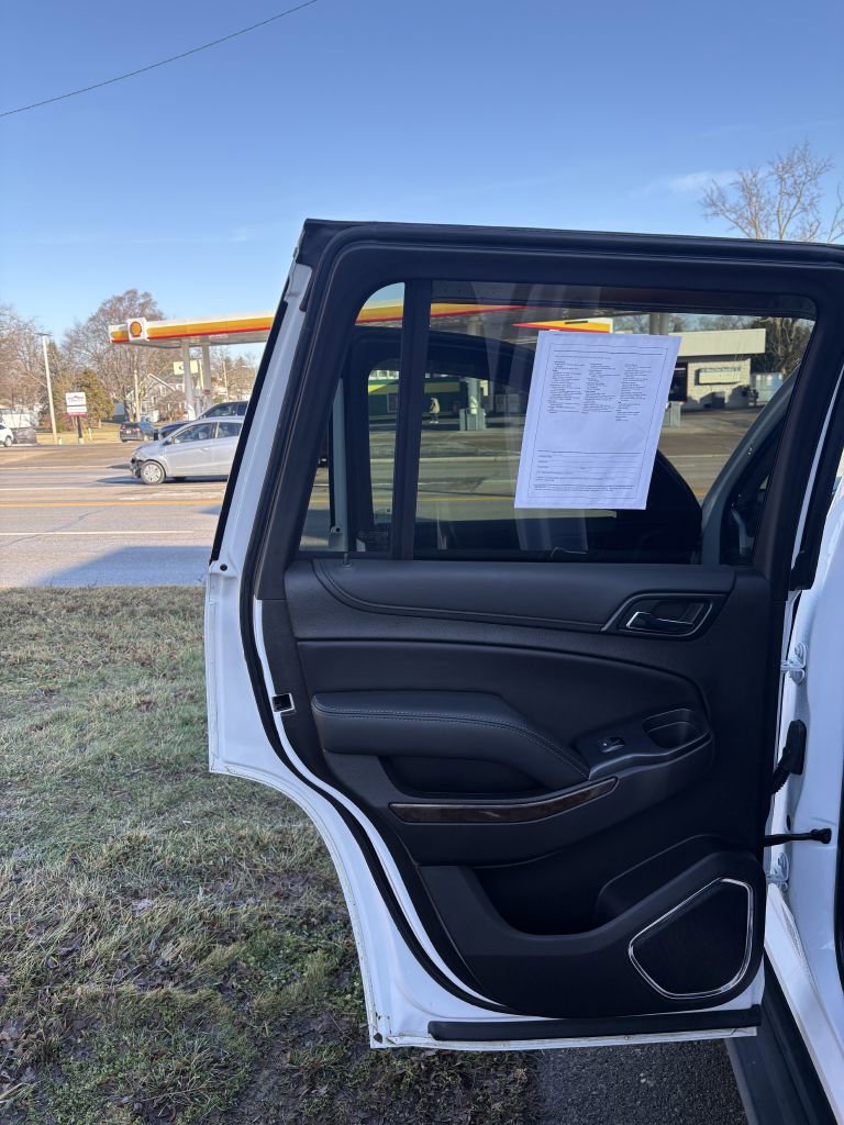 Used 2019 Chevrolet Tahoe LS w/ All-Season Package image 10