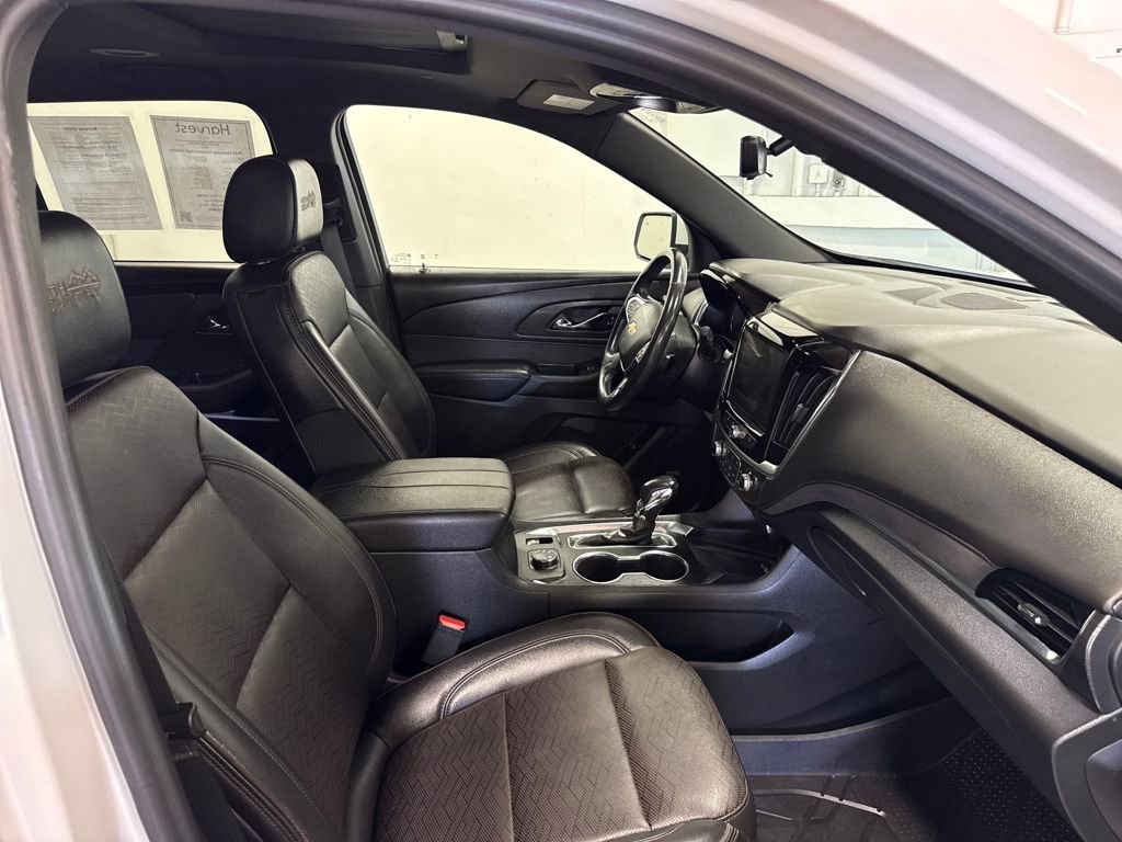 Certified 2022 Chevrolet Traverse High Country w/ LPO, 'HIT The Road' Package image 10