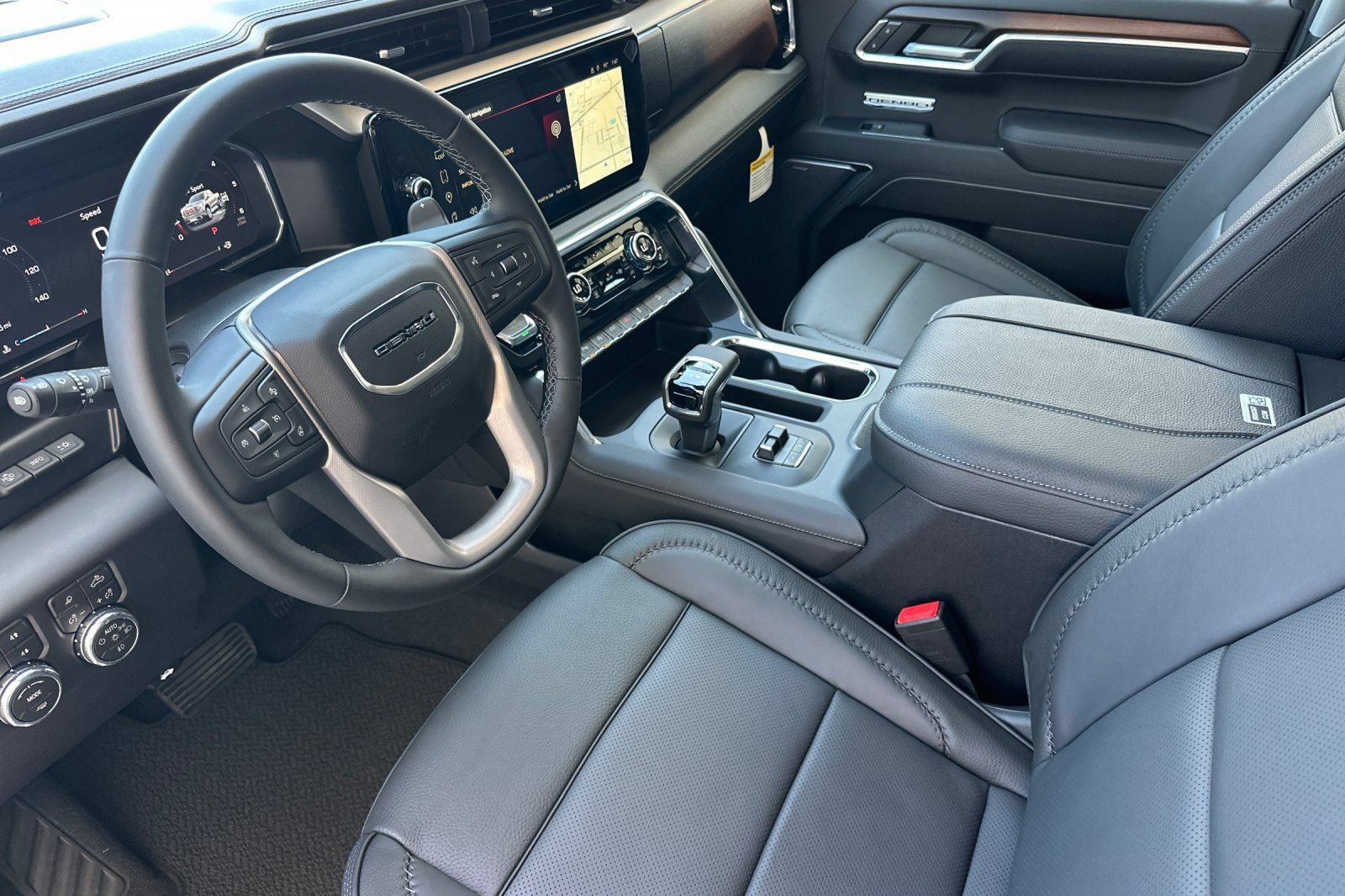 New 2026 GMC Sierra 1500 Denali w/ Denali Reserve Package AWD/4WD image 11