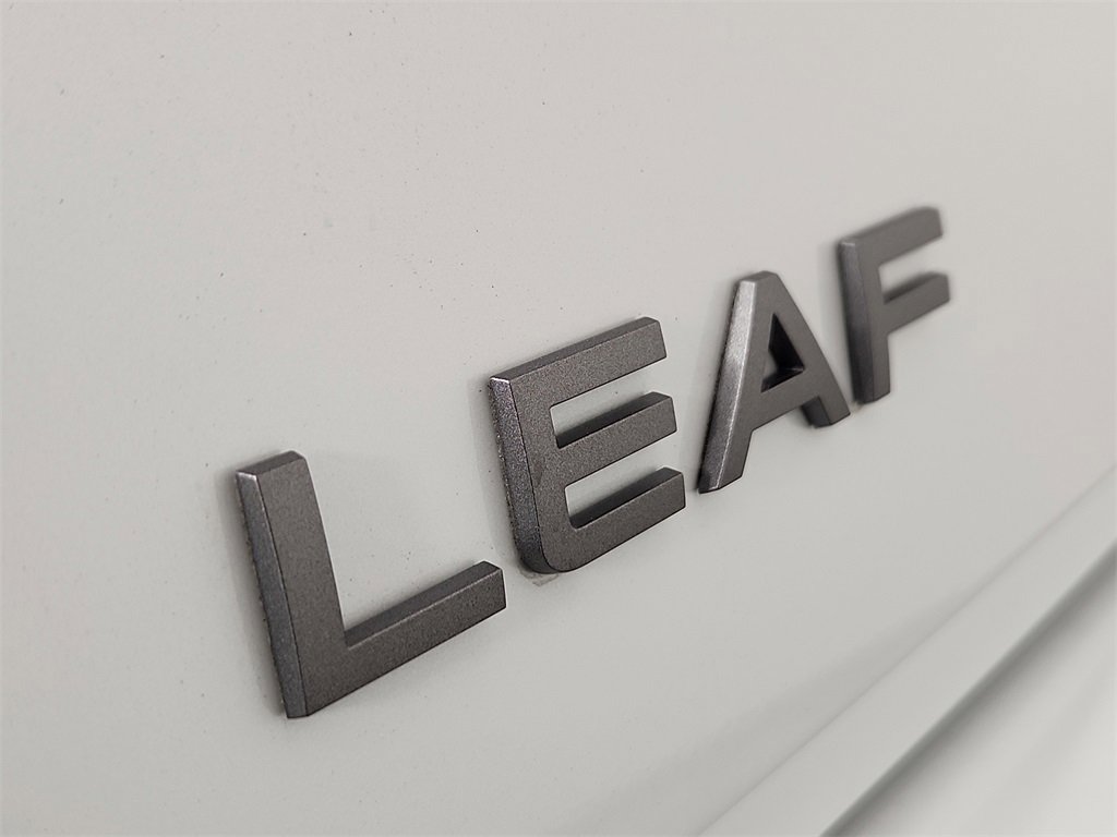 New 2026 Nissan Leaf SV+ w/ Floor Mat Package (SV+) FWD image 8