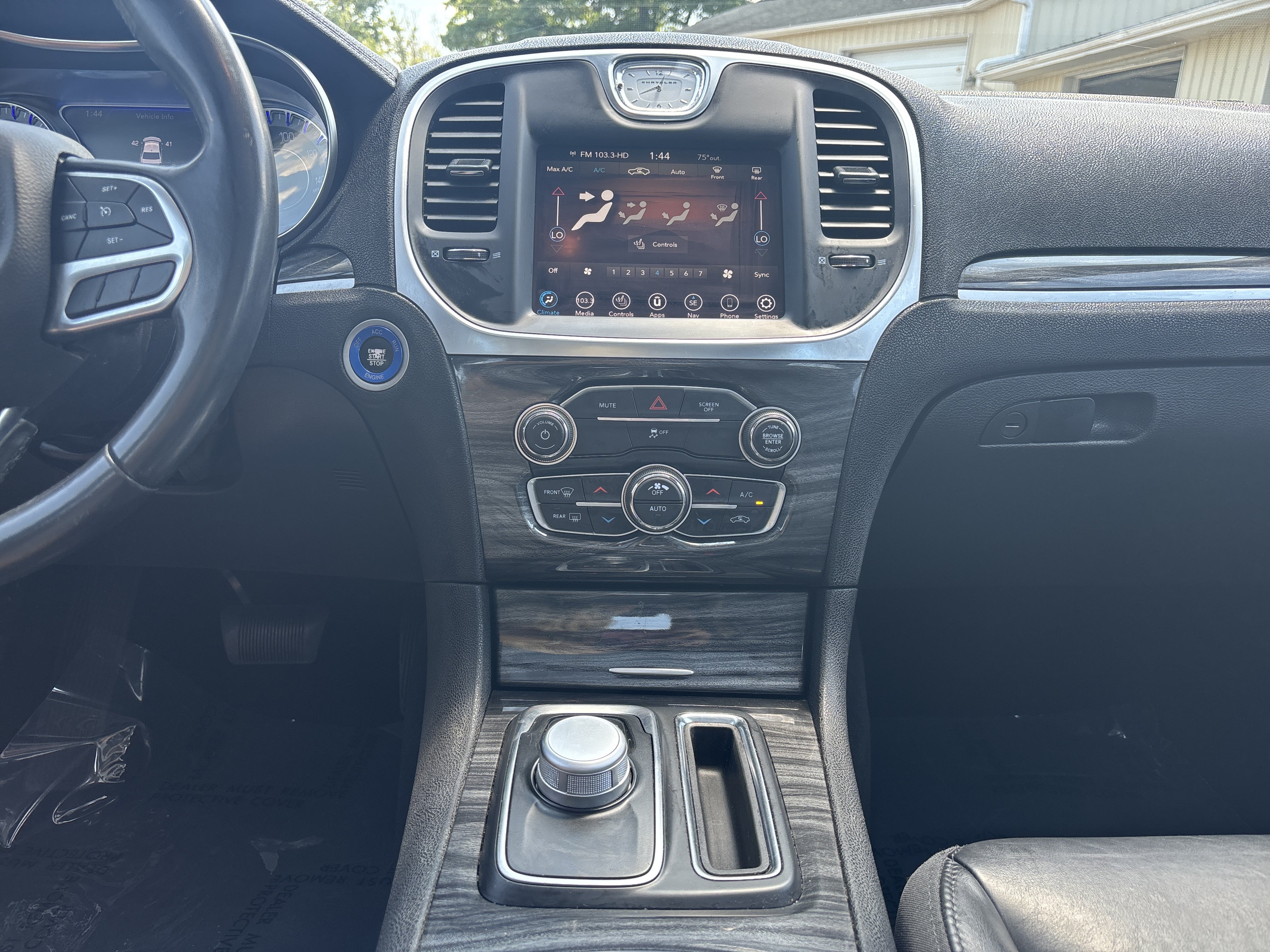 Used 2020 Chrysler 300 Touring L w/ Value Package RWD image 20