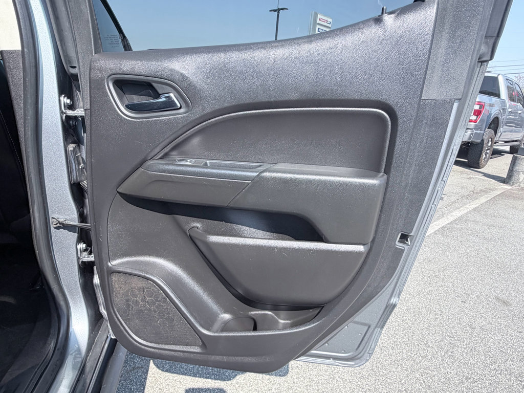 Used 2018 Chevrolet Colorado ZR2 AWD/4WD image 32