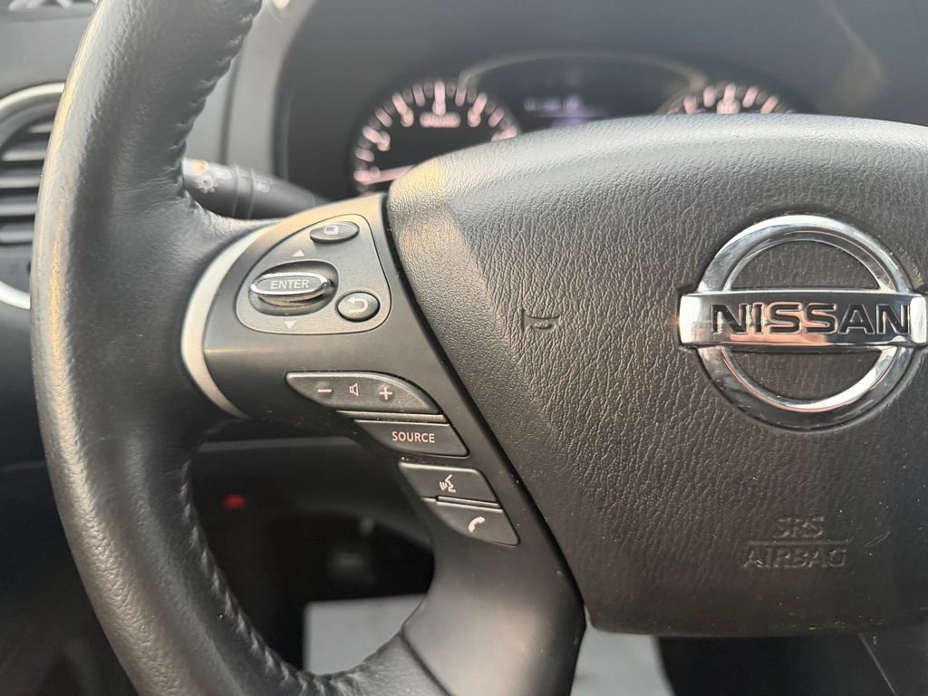 Used 2019 Nissan Pathfinder SV image 21