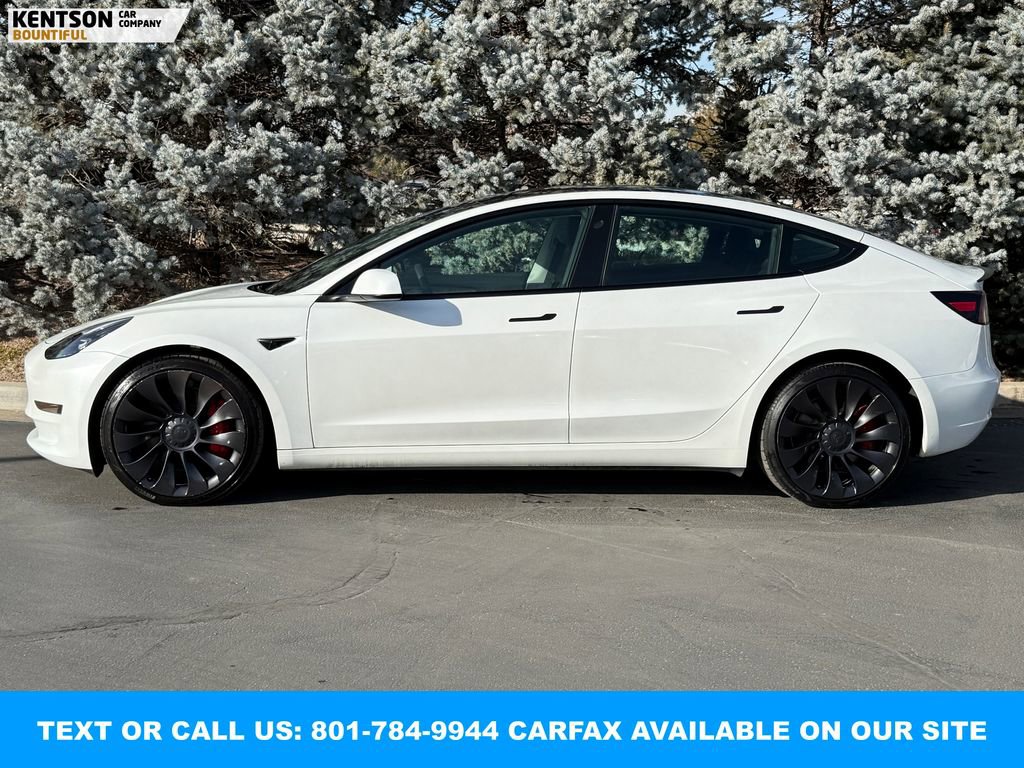 Used 2023 Tesla Model 3 Performance image 4