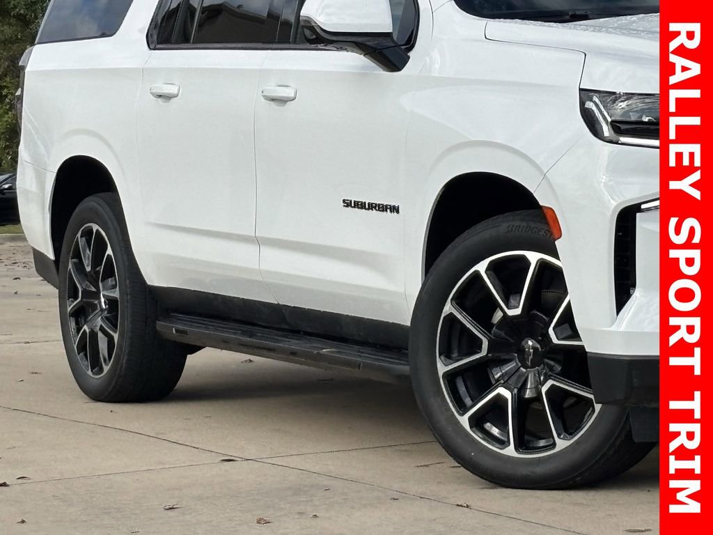 Used 2023 Chevrolet Suburban RST w/ Luxury Package image 9