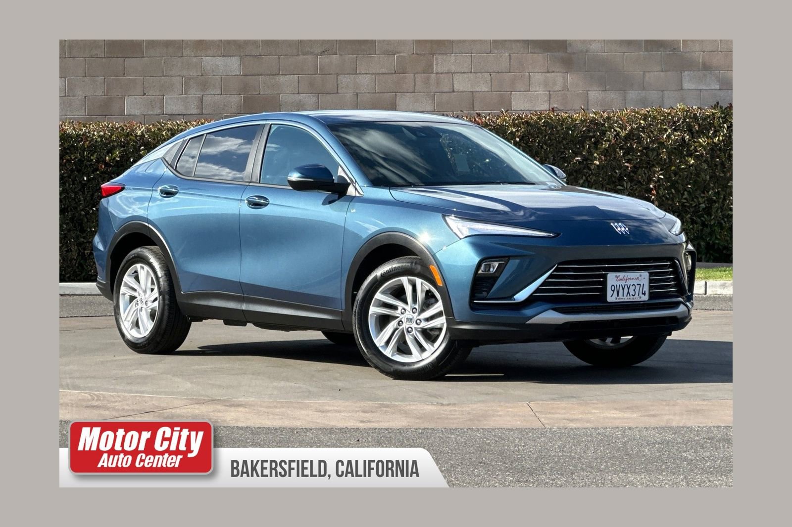 Certified 2025 Buick Envista Preferred FWD image 1