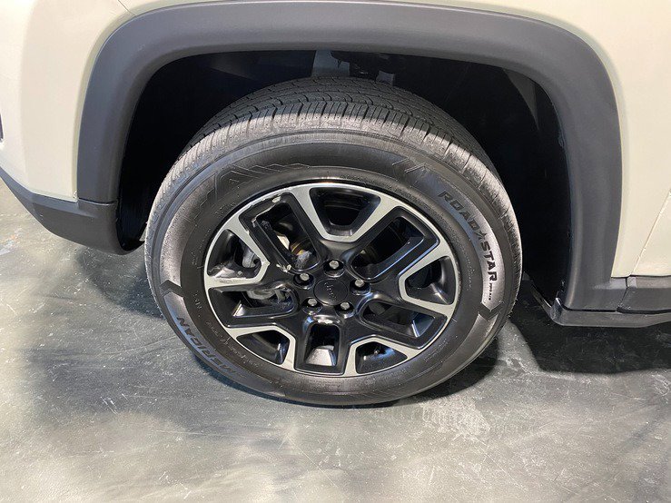 Used 2020 Jeep Compass Trailhawk image 10