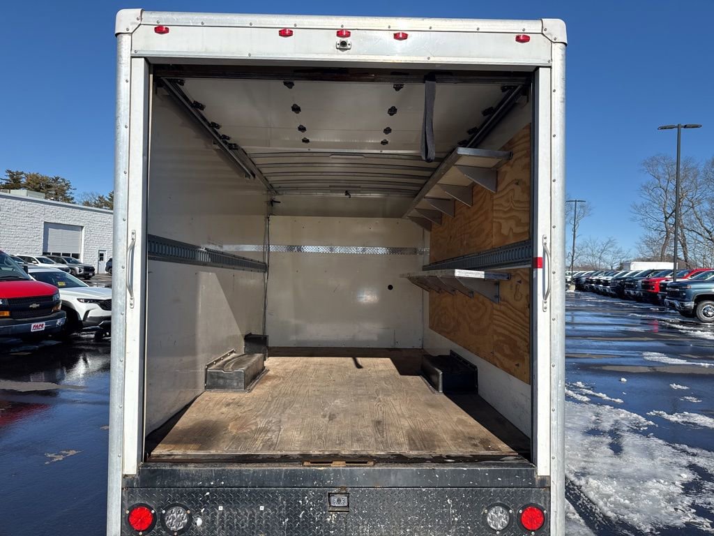 Used 2023 Chevrolet Express 3500 w/ Power Convenience Package image 5