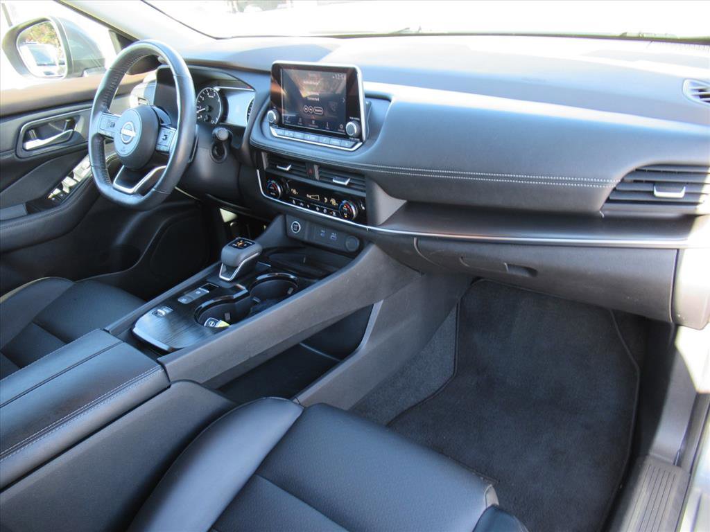 Used 2023 Nissan Rogue SV w/ SV Premium B Package image 10