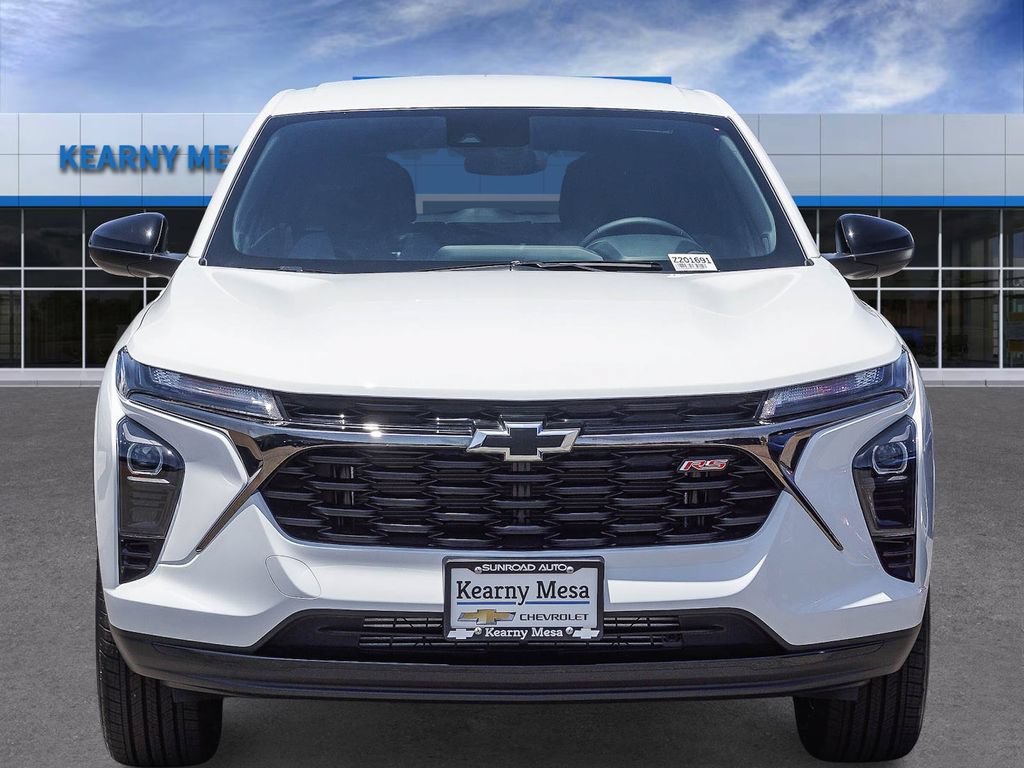 New 2026 Chevrolet Trax RS FWD image 2