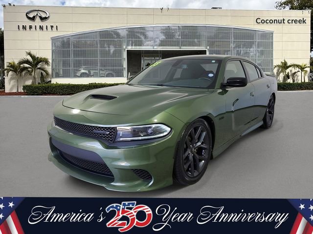 Used 2023 Dodge Charger R/T w/ Blacktop Package RWD image 3