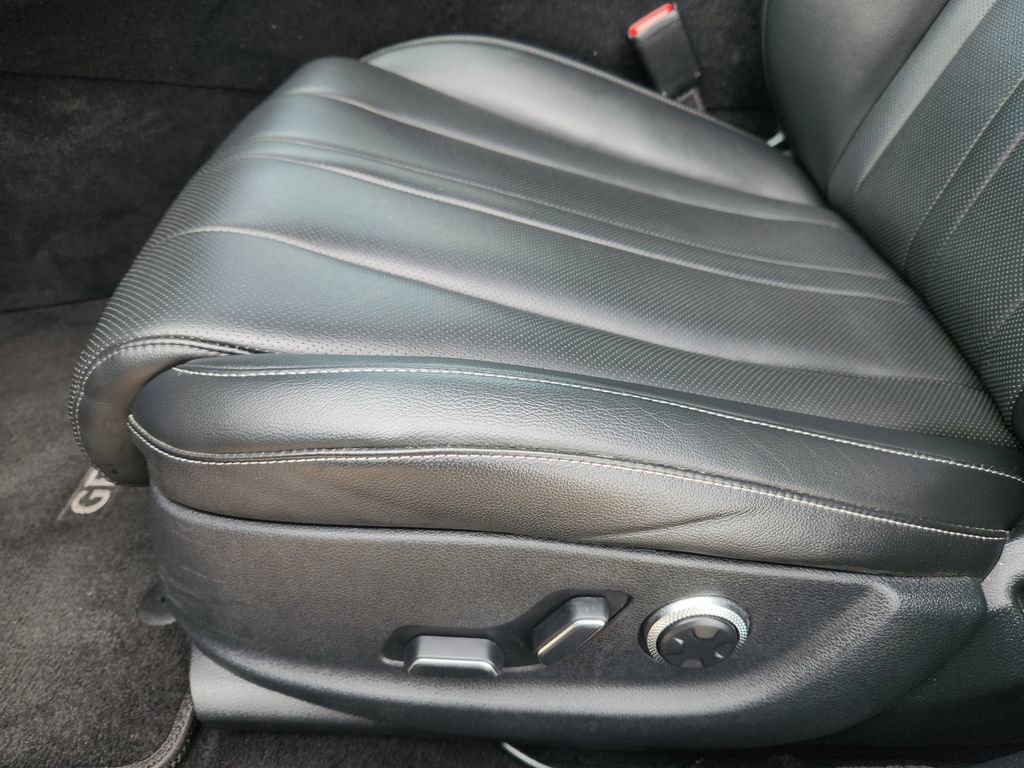 Used 2023 Genesis G80 2.5T image 30