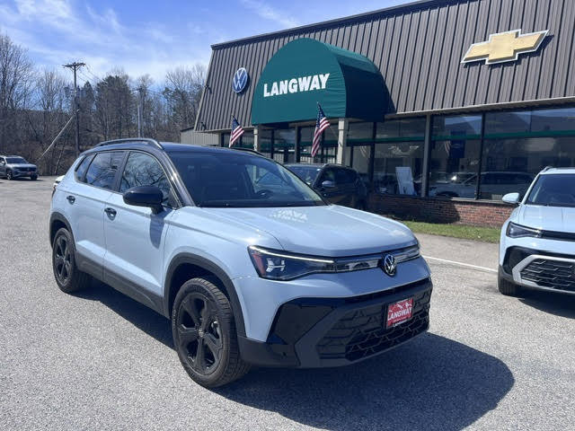 New 2026 Volkswagen Taos SE AWD/4WD image 1