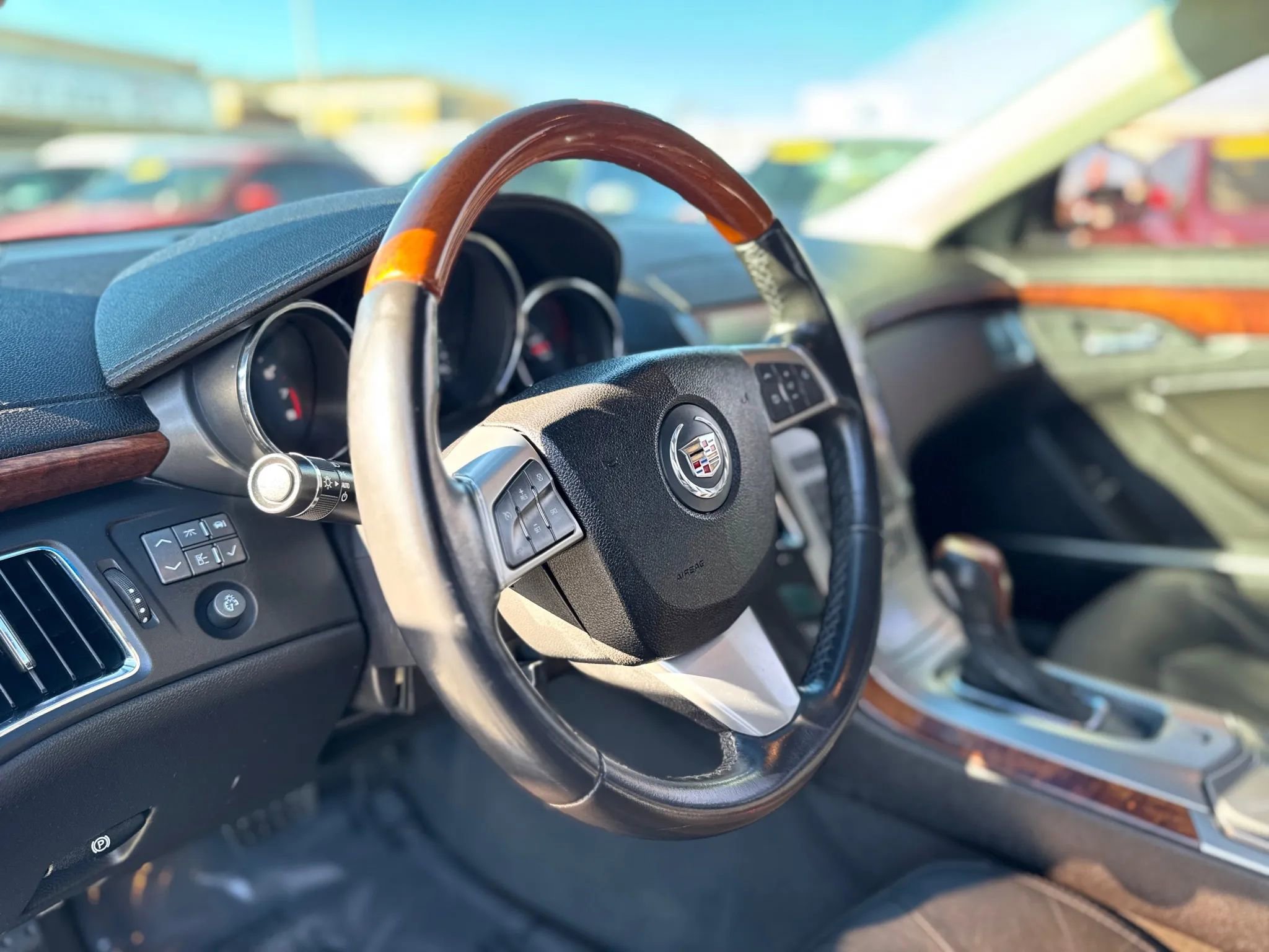 Used 2011 Cadillac CTS Luxury RWD image 12