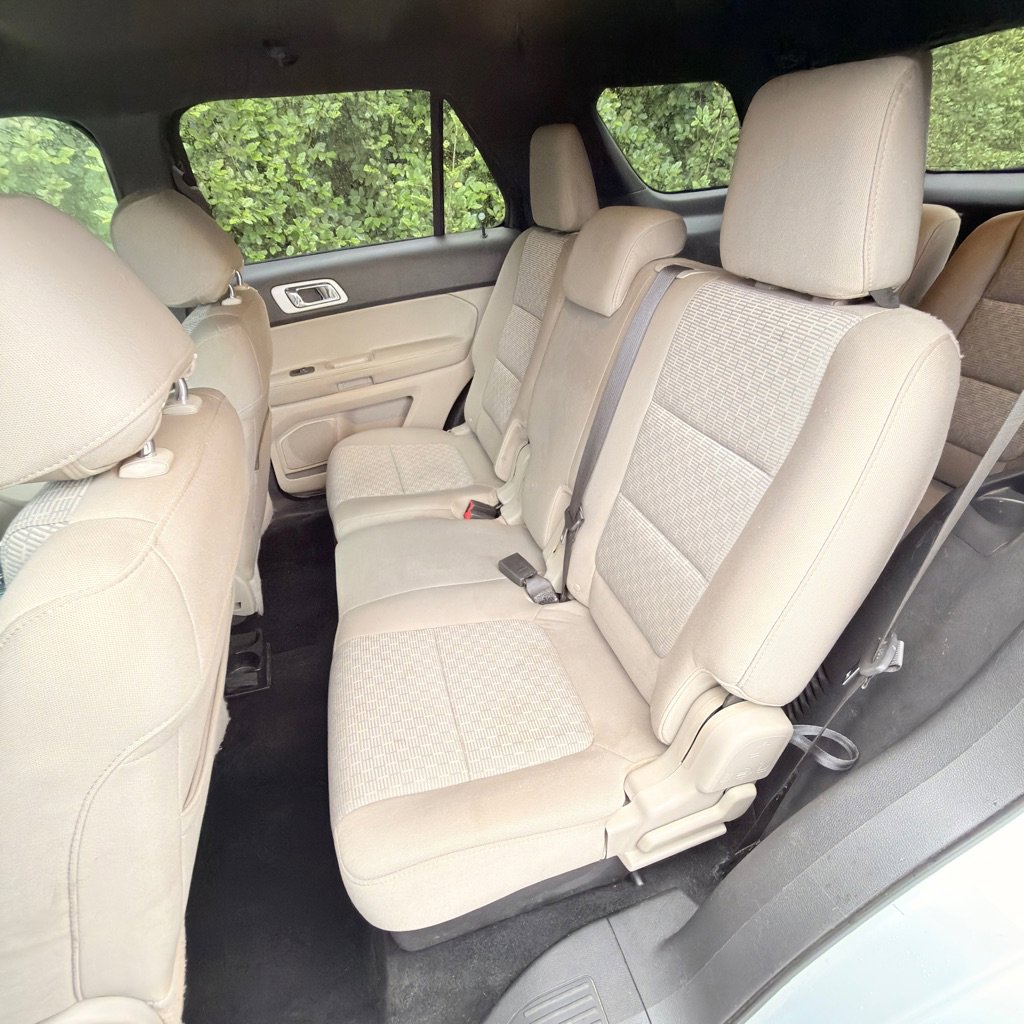 Used 2014 Ford Explorer XLT w/ Equipment Group 201A FWD image 13