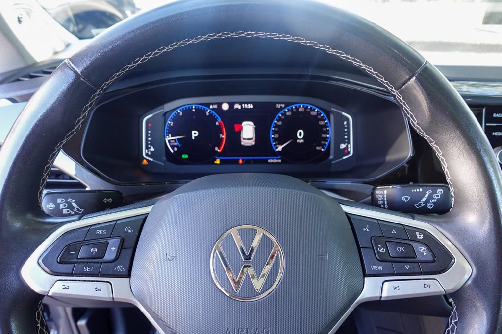 Used 2022 Volkswagen Taos SEL w/ Panoramic Sunroof Package image 15