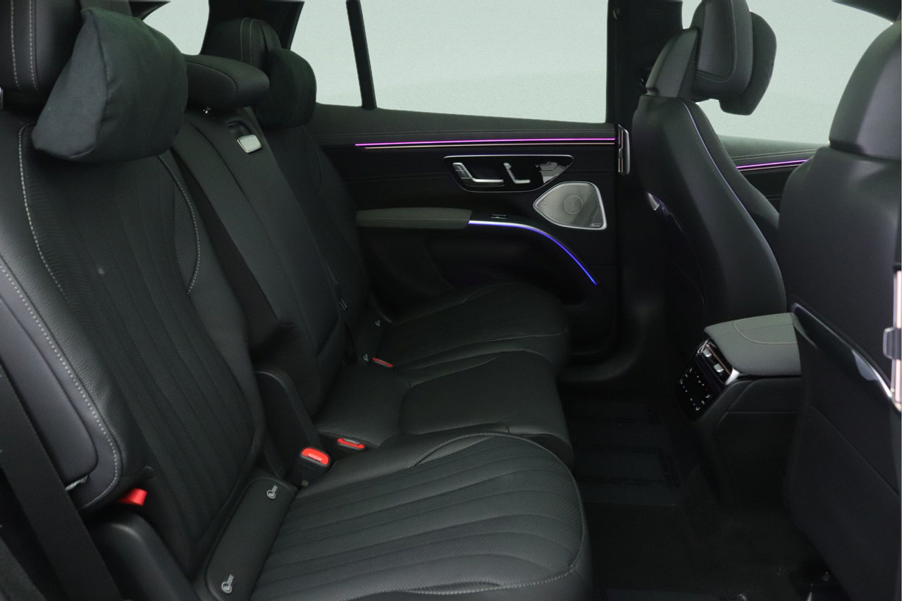 New 2026 Mercedes-Benz EQS 400 4MATIC SUV image 8