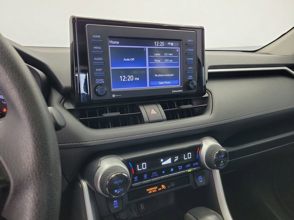 Used 2020 Toyota RAV4 XLE w/ Convenience Package FWD image 29