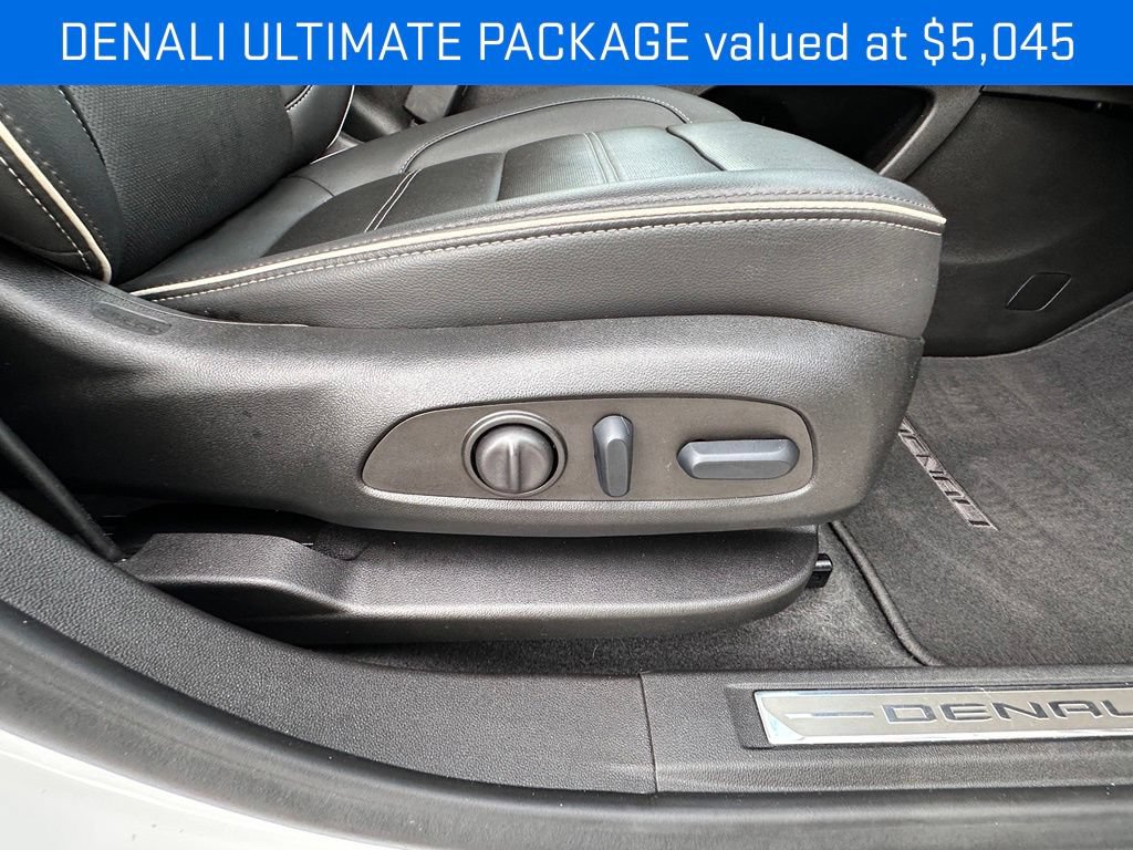 Used 2023 GMC Acadia Denali w/ Denali Ultimate Package AWD/4WD image 12