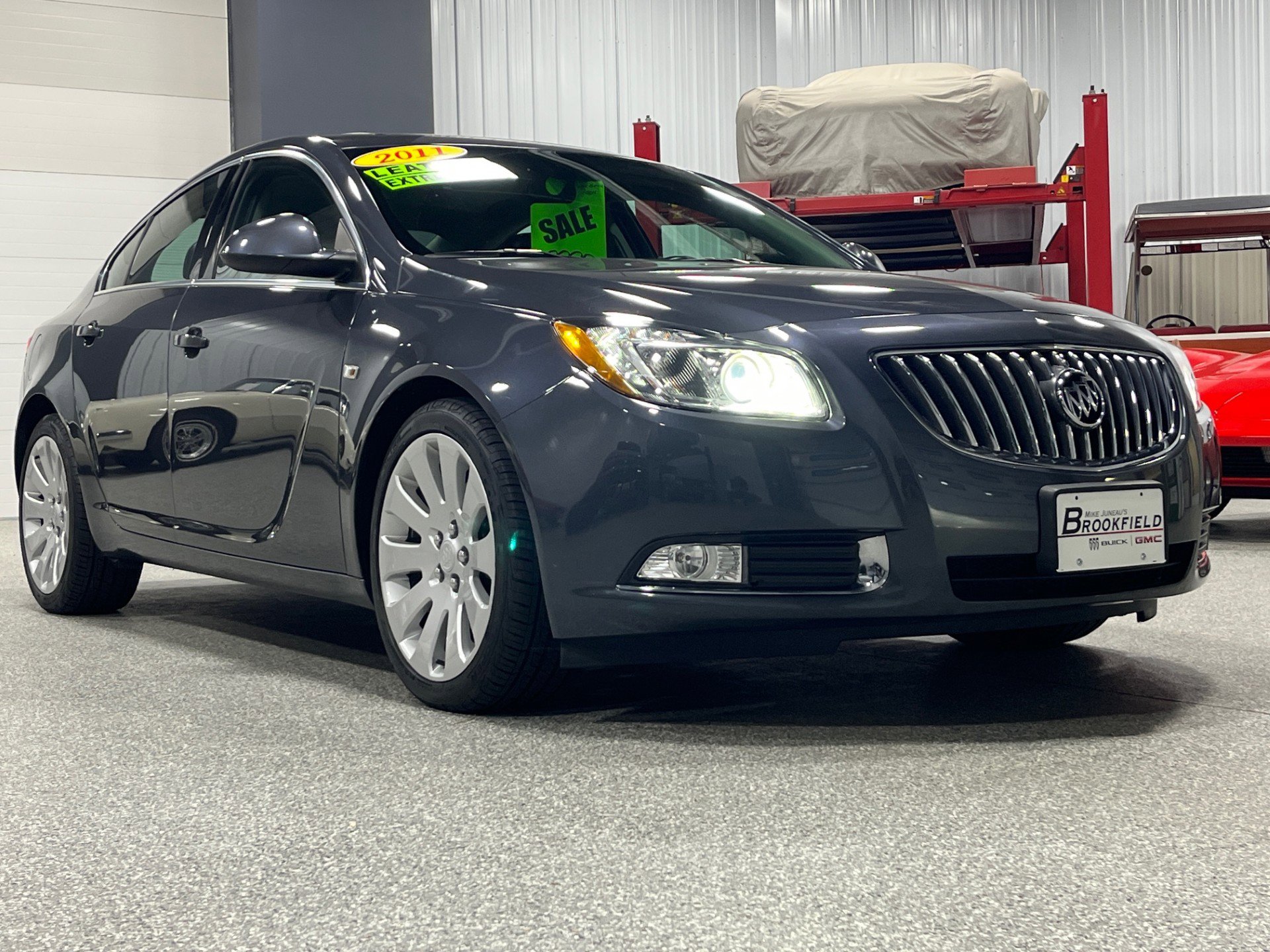 Used 2011 Buick Regal CXL Turbo w/ TO7 Preferred Equipment Group image 7