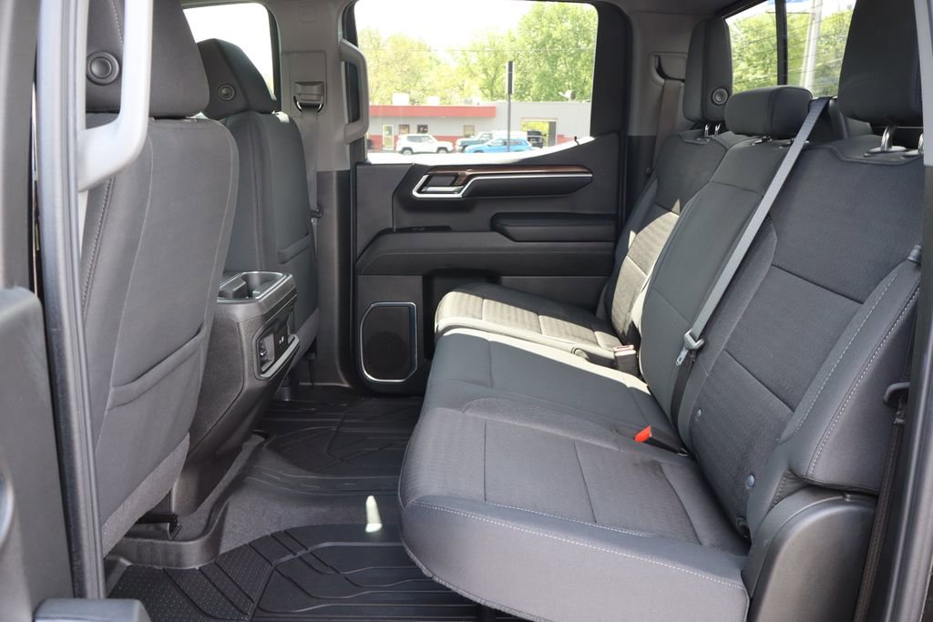 Used 2024 Chevrolet Silverado 1500 LT w/ Convenience Package II AWD/4WD image 21