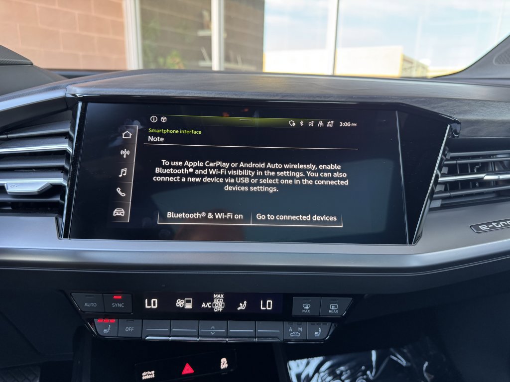 Used 2022 Audi Q4 e-tron Premium Plus w/ Premium Plus image 23