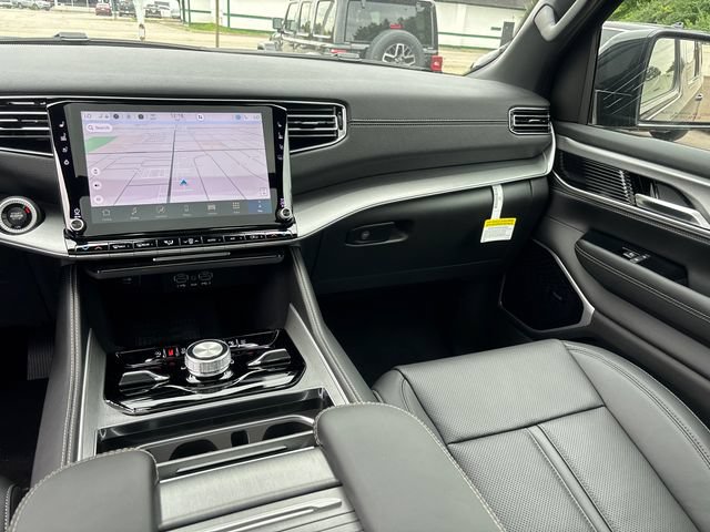 New 2026 Jeep Grand Wagoneer Limited w/ Premium Group II AWD/4WD image 13
