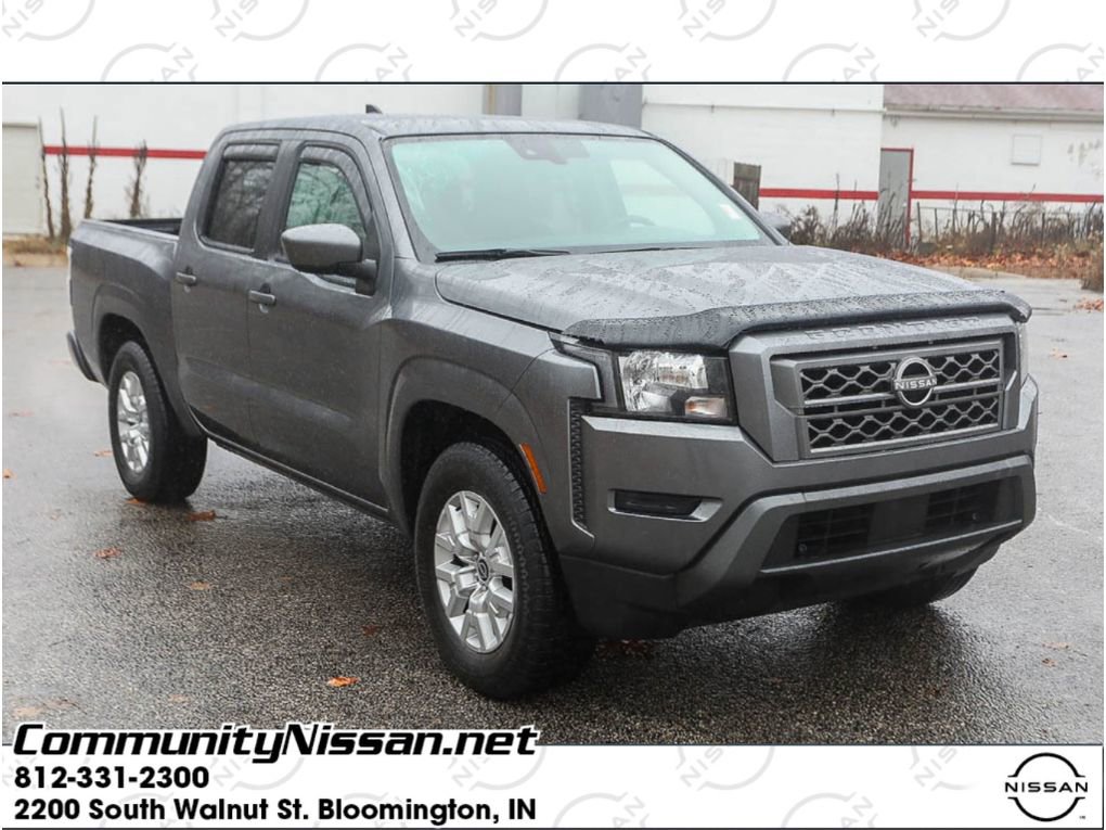 Used 2023 Nissan Frontier SV image 2