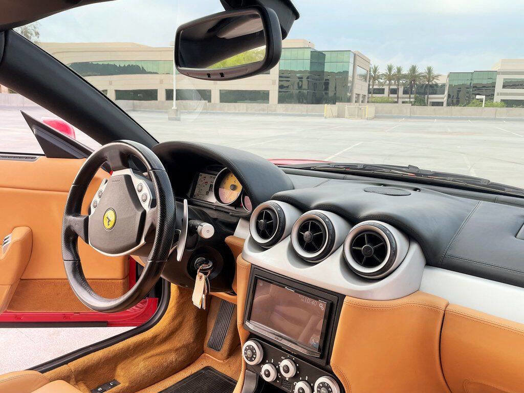 Used 2006 Ferrari 612 Scaglietti image 5