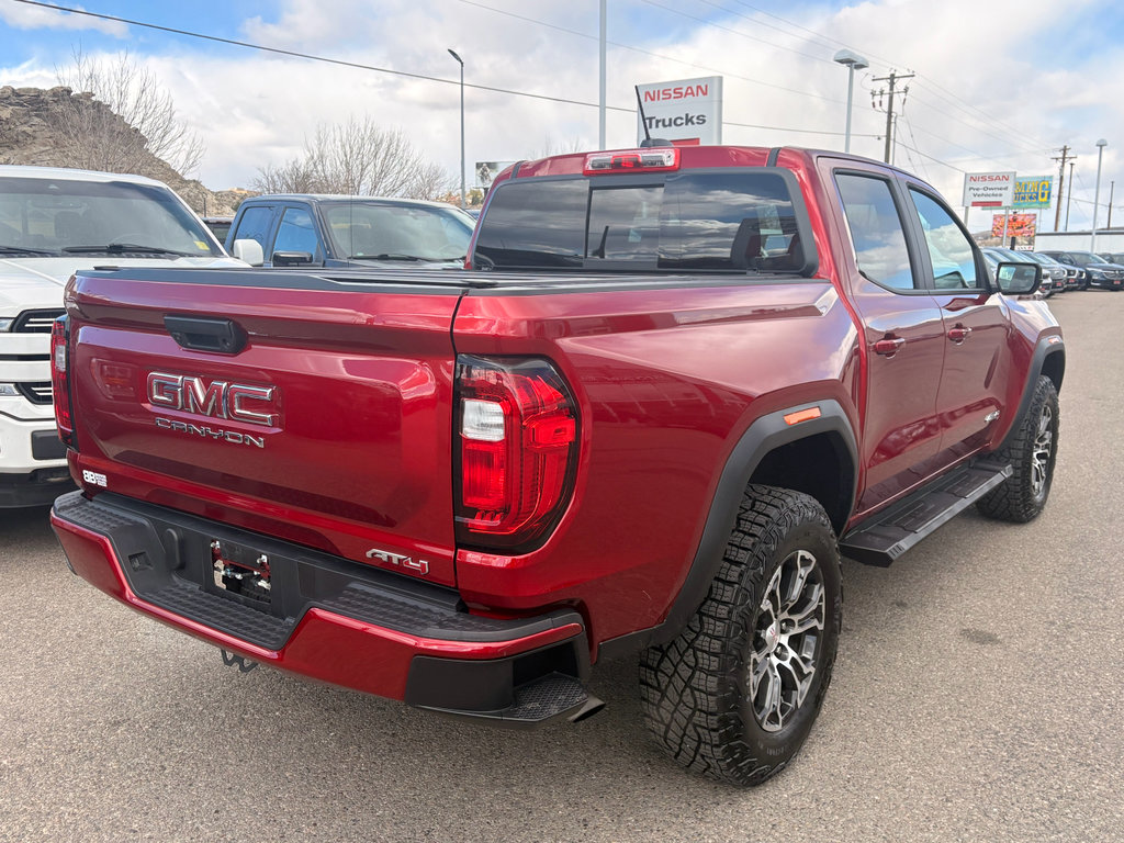 Used 2024 GMC Canyon AT4 AWD/4WD image 5