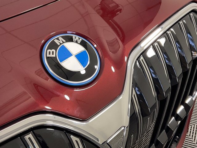 Used 2025 BMW 750e xDrive AWD/4WD image 58