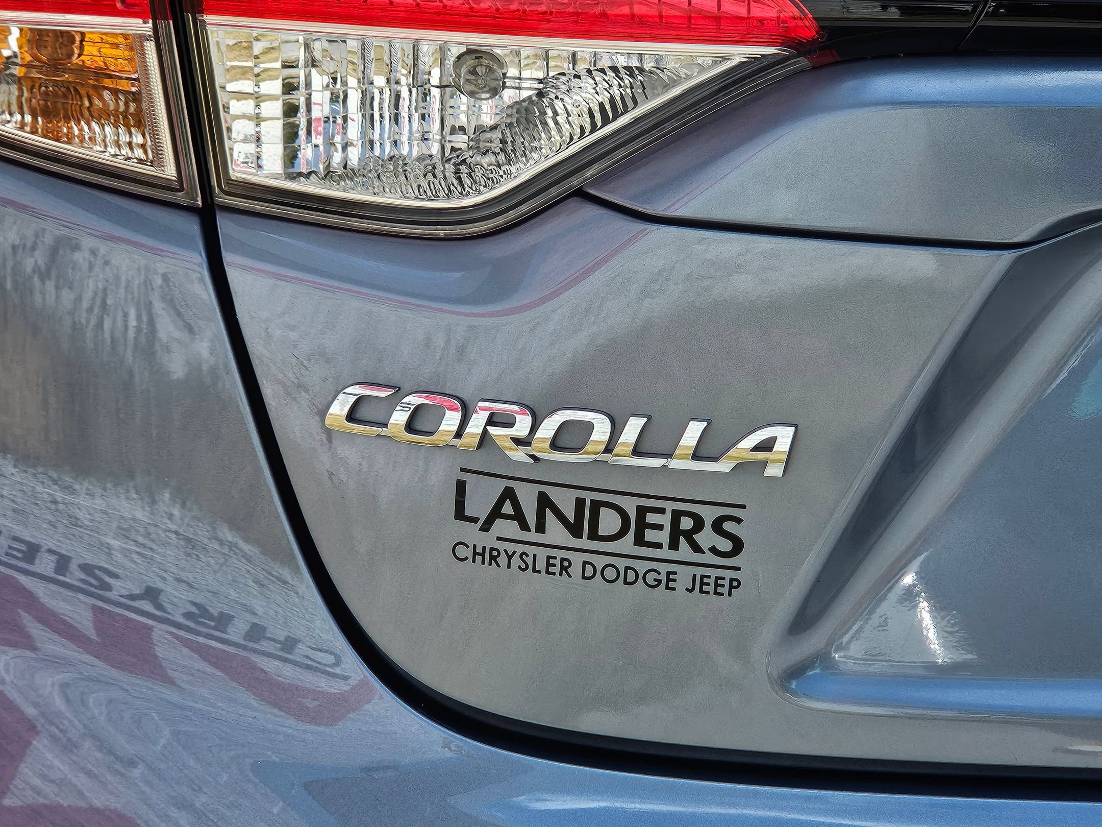Used 2022 Toyota Corolla LE FWD image 30
