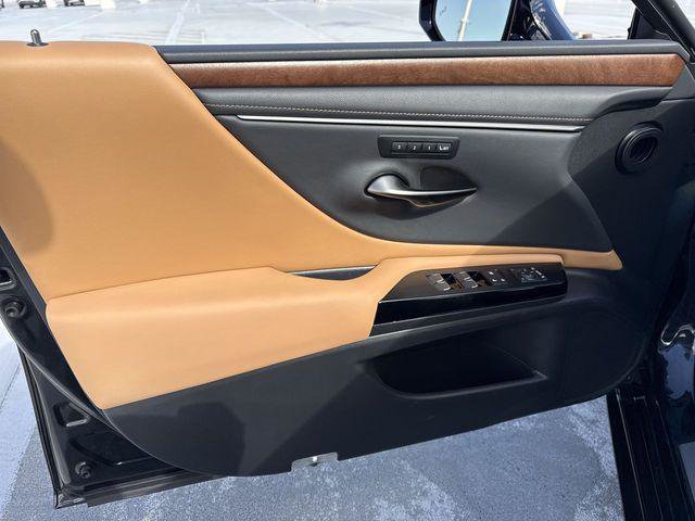 Certified 2023 Lexus ES 350 w/ Premium Package FWD image 13