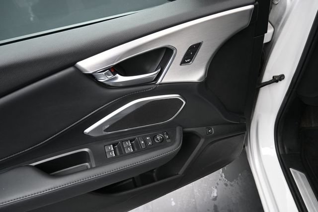 Used 2024 Acura RDX SH-AWD image 19
