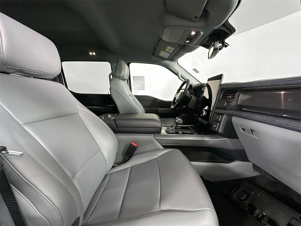 New 2025 Ford F150 Lightning Flash image 28